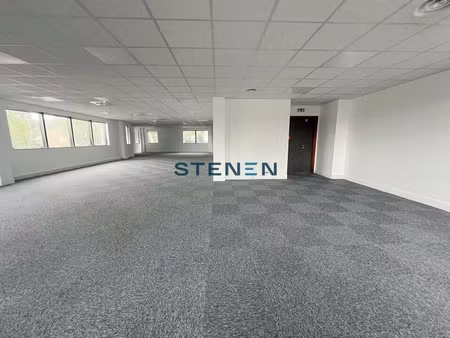 location-aix-en-provence-bureaux-270m²