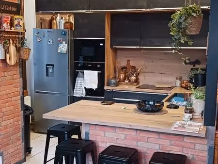 appartement avec terrasse et jardin