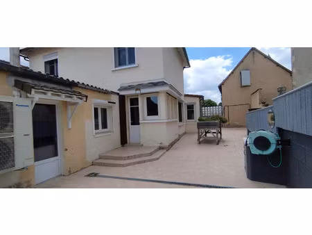 vente maison 5 pièces 117 m² jouhet (86500)