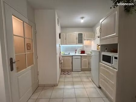 appartement t2 meublé de 41 m²  terrasse  parking  centre ville  dax