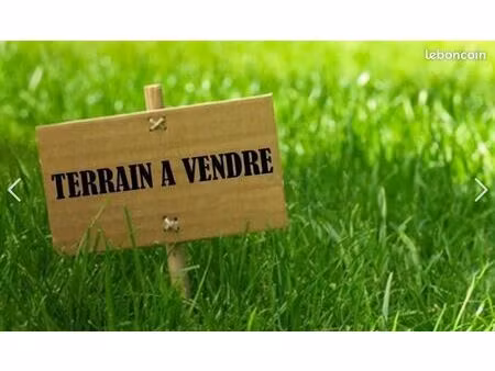terrain constructible - 1100 m²– centre ville de roncq