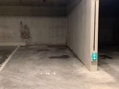place de parking interieure