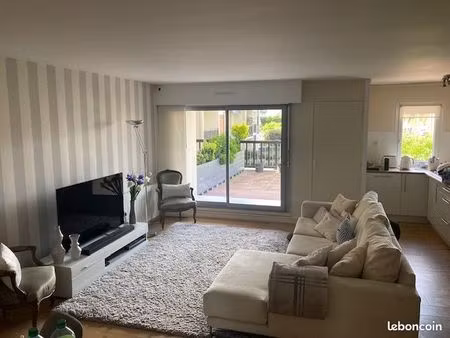 t3 avec grandes terrasses sur promenade marcel proust