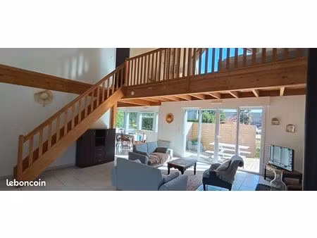 location maison meublée bois