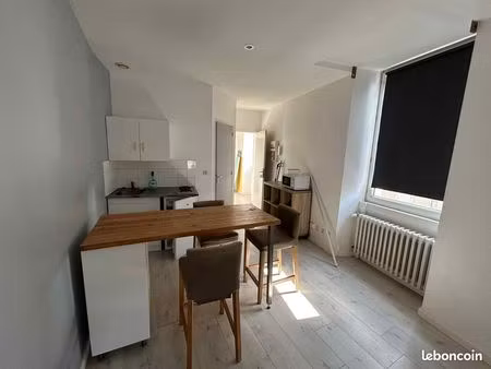 location appartement meublé - centre-ville laval