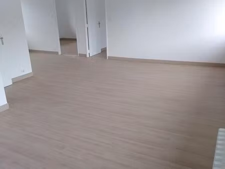 appartement 102 m2 4 pièces
