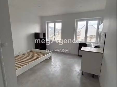 studio 22m2 neuf - ecole du design saint etienne