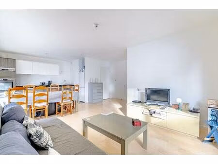 appartement de 4 pièces de 76 m² à bobigny