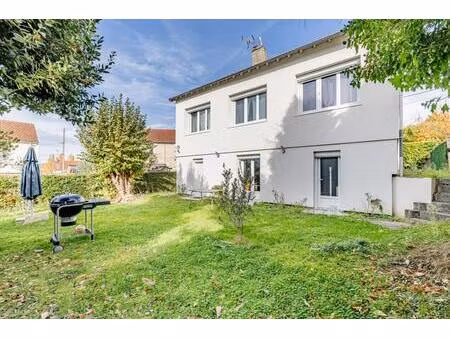 grande maison familiale à montmagny  200 m²
