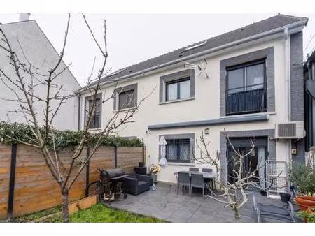 maison de 5 pièces de 86 m² à neuilly-sur-marne
