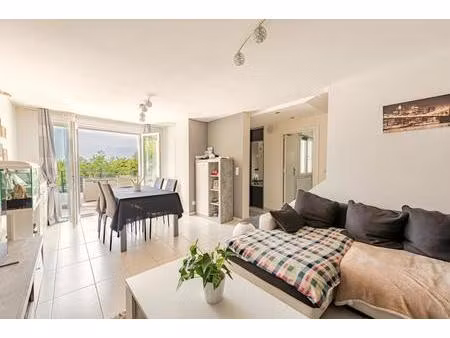 ensemble immobilier 270m2 - 8 pièces - avec terasse et jardin