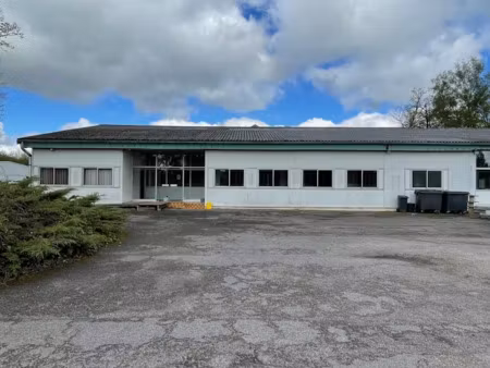 vente locaux professionnels 700 m² à bernay (27300)  241 500 €