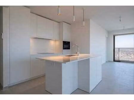 modern appartement in sky tower one te oostende