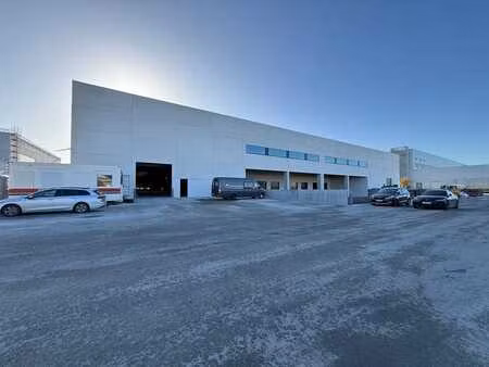 uitstekend gelegen multifunctioneel bedrijfsgebouw met vi...