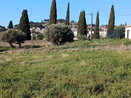 vente terrain 569 m² à ollioules (83190)  275 000 €