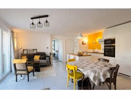 location appartement  46 m² t-2 à tosse  800 €