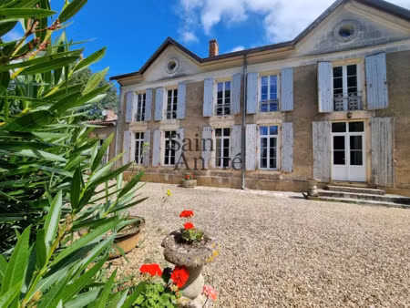 vente château 12 pièces 470 m² à montbron (16220)  351 750 €
