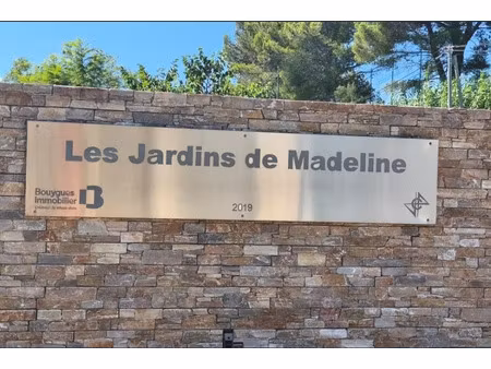 vente parking 26 m² à saint-raphael (83700)  33 000 €
