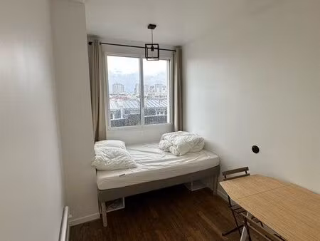 studio refait à neuf - métro boucicaut - vue tout eiffel