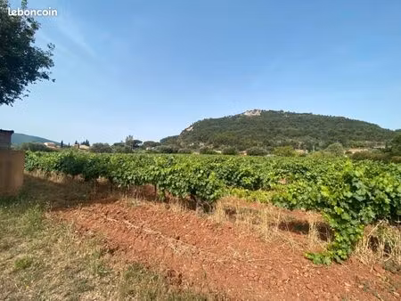 terrain 426 m² gonfaron