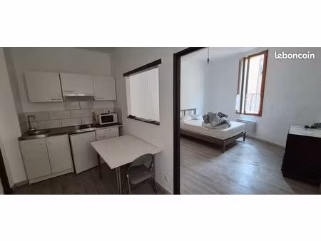 location studio meublé