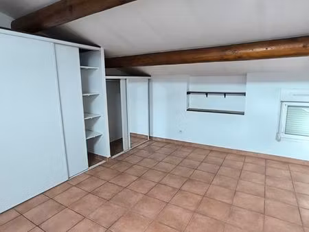 location t3 + loggia