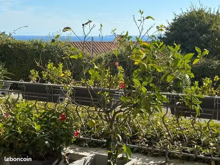 appartement t2 55 m² avec terrasse et vue mer – la croix-valmer centre