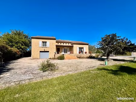 althen des paluds  agréable village proche de pernes les fontaines  et proche de toutes le