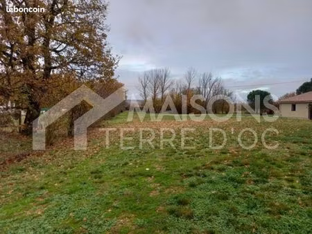 terrain 704 m² lavaur