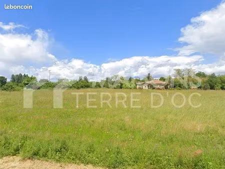 terrain 660 m² viterbe