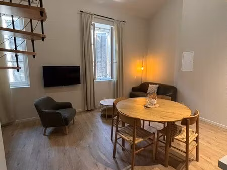 appartement rénové entièrement