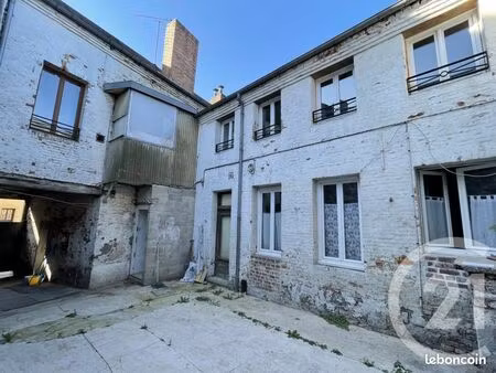 immeuble 182 m² guise