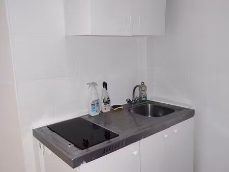 studio 18 m2 dans le 18 eme arrondissement rue marcadet