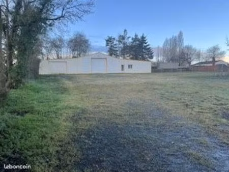 local industriel 450 m²