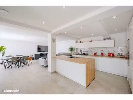 maison 6 pièces 172 m²