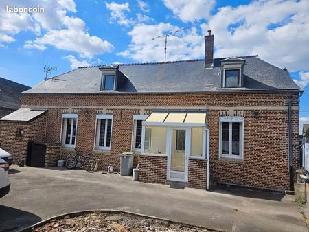 maison 8 pièces 156 m²