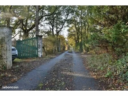 terrain 4 554 m² castres