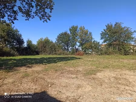 terrain 893 m² cahuzac