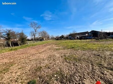 terrain 1 040 m² viriat