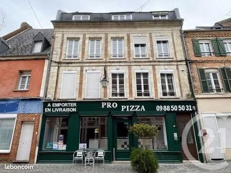 immeuble 300 m² guise