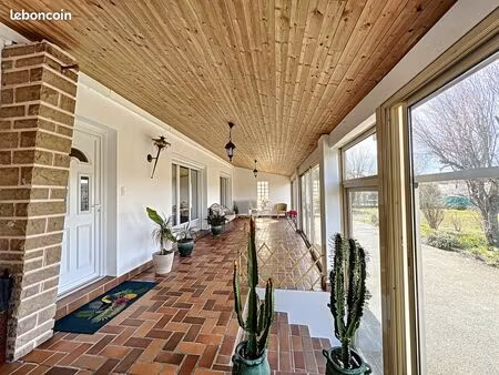 maison 6 pièces 208 m²