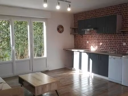 joli appartement avec grande terrasse