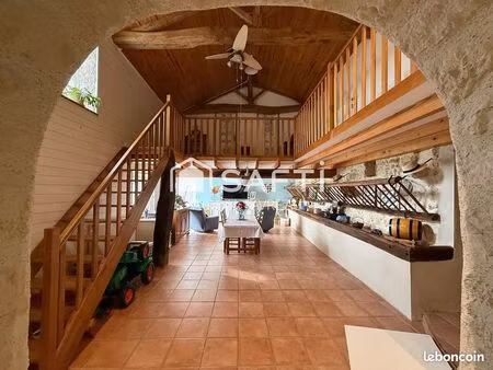 maison 6 pièces 182 m²