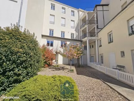 appartement 4 pièces 127 m²