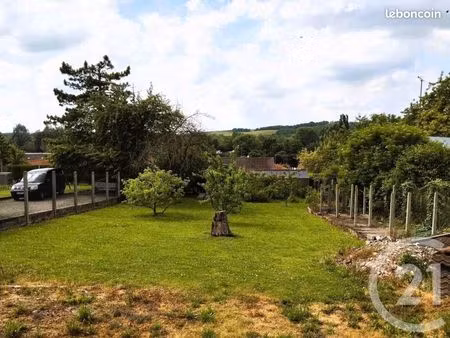 terrain 548 m² albert