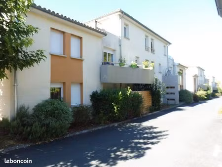 appt t4 83 m² à la maladrerie  3 chambres et 2 salles de bain