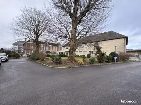 immeuble de rapport 1500 m² laon