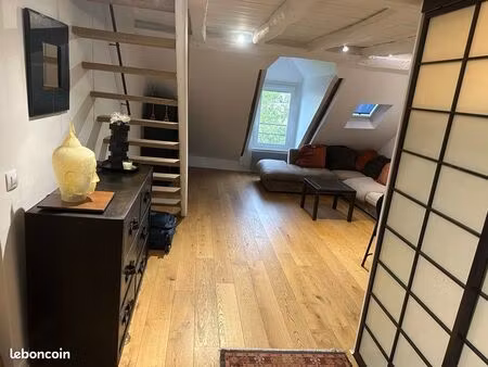 apparemment en duplex république