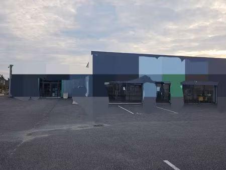 local commercial 525m2