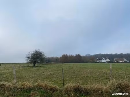 terrain viabilisé 587 m²